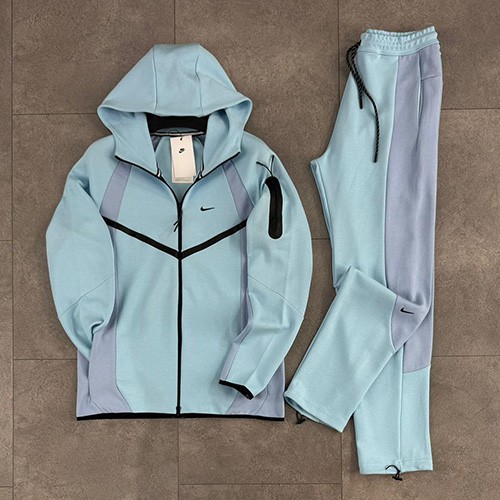 تکفلیس 2026 (NIKE TECH FLEECE 2026) رنگ آبی آسمانی (BLUE SKY) سایز S